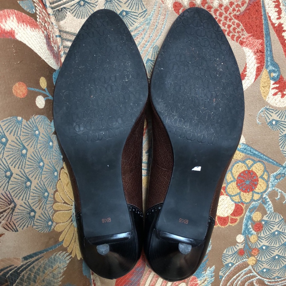 Talbots heel - Picture 3 of 4